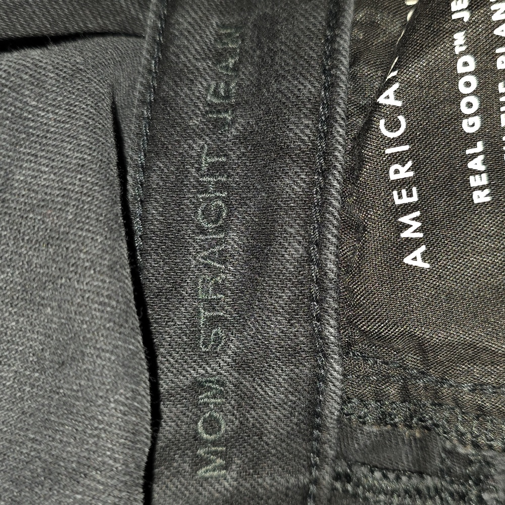 American Eagle Mom Straight Jeans Size 4 - Picture 3 of 8